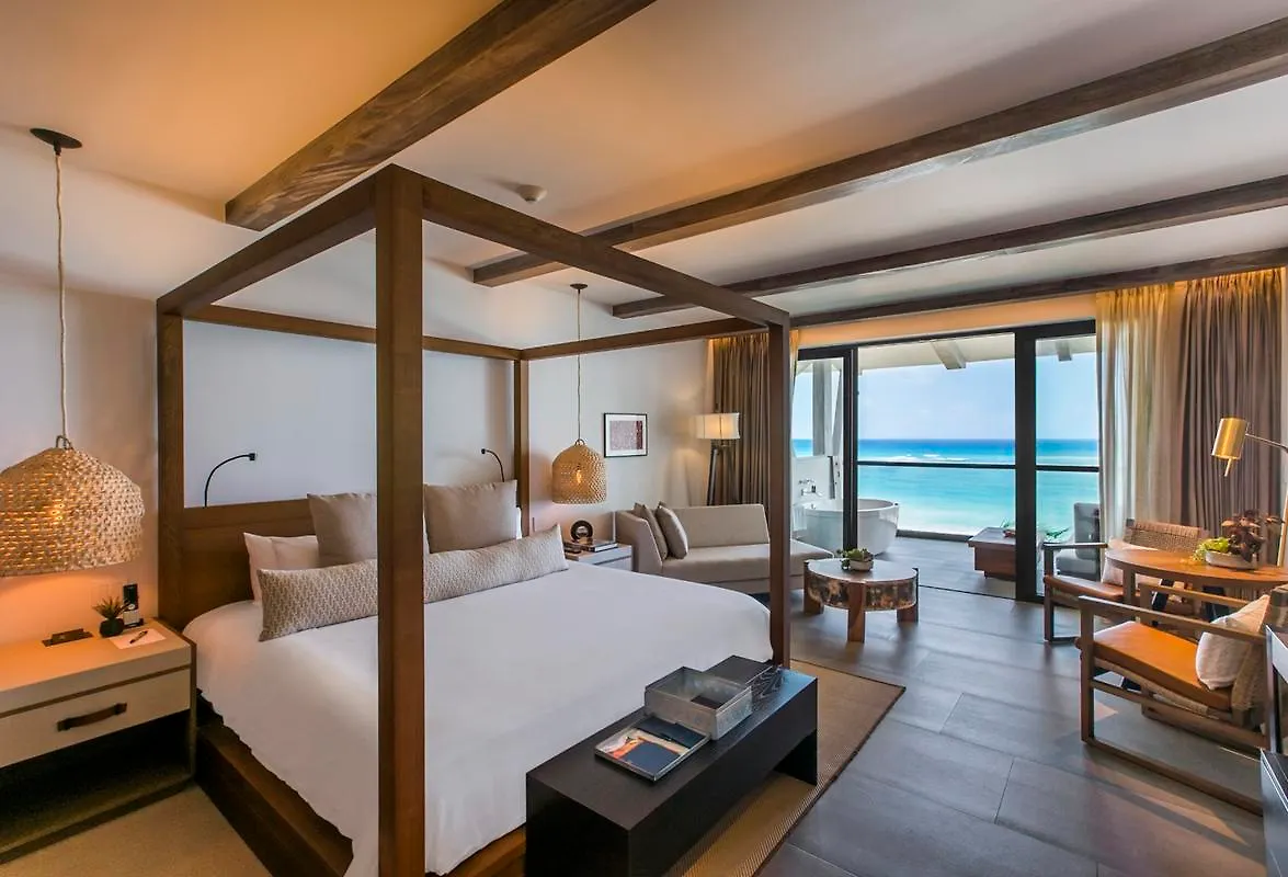 Unico 20N 87W (Adults Only) 5*, Kantenah