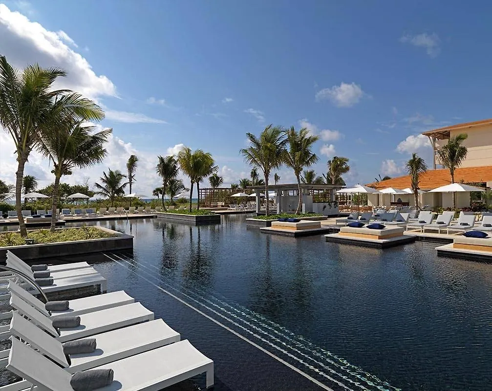 Unico 20N 87W (Adults Only) 5*, Kantenah Mexico
