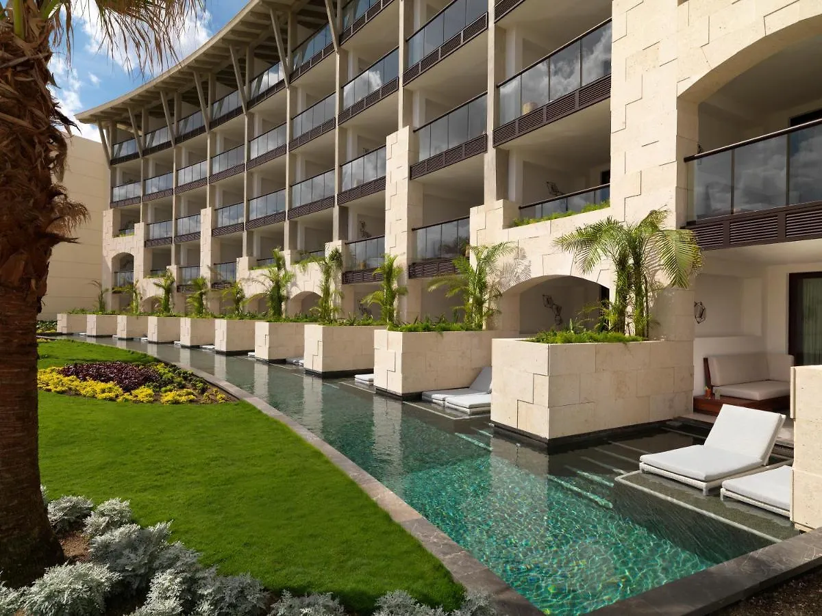 Unico 20N 87W (Adults Only) Mexico