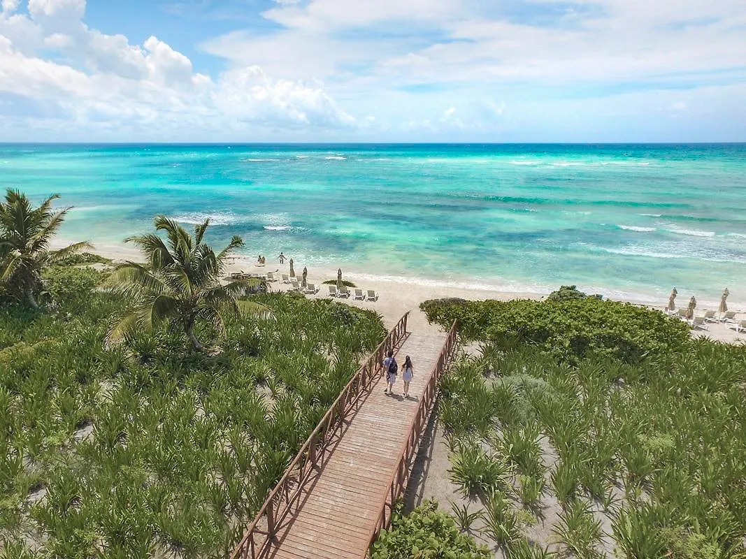 Unico 20N 87W (Adults Only) 5*, Kantenah Mexico